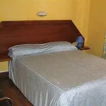 Logis Ur-hegian Отель 2*
