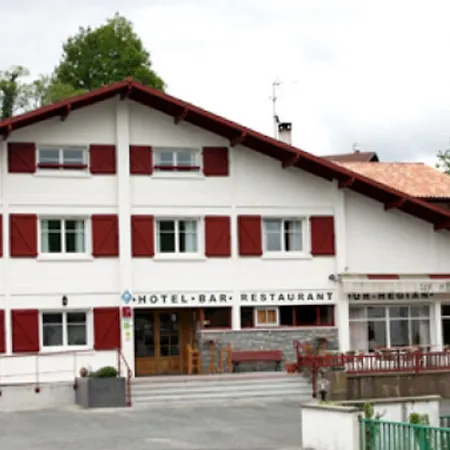 فندق Logis Ur-hegian 2*