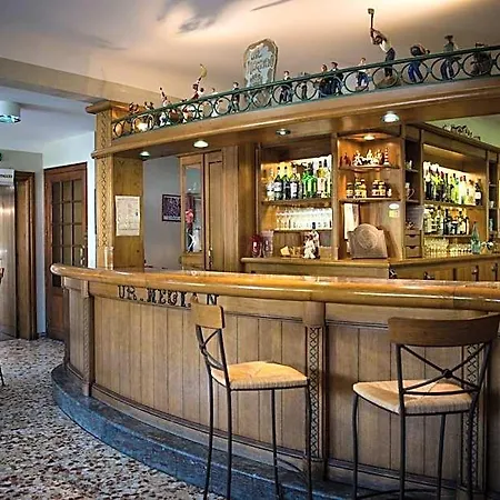 Logis Ur-hegian Hotel Aïnhoa