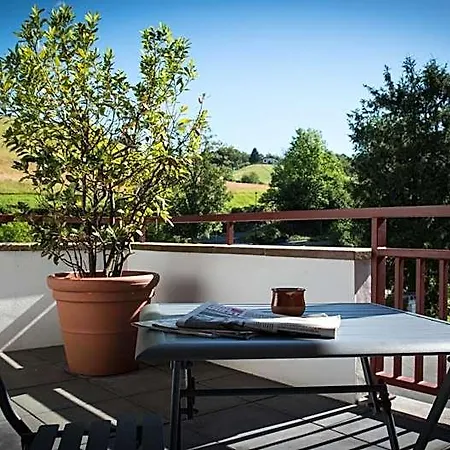 Logis Ur-hegian Hotel
