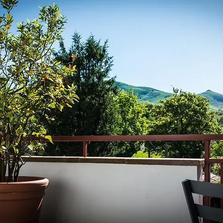 Logis Ur-hegian Hotel Aïnhoa