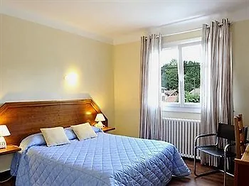 Logis Ur-hegian Hotel 2*