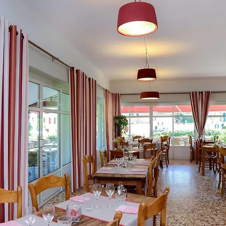 Hotel Logis Ur-hegian