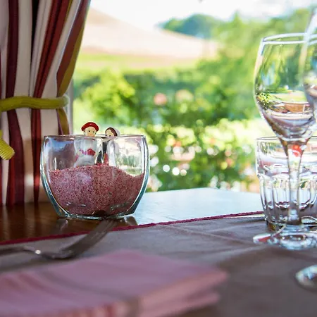 Ξενοδοχείο Logis Ur-hegian 2*