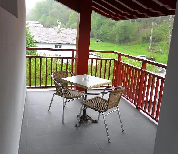 فندق Logis Ur-hegian