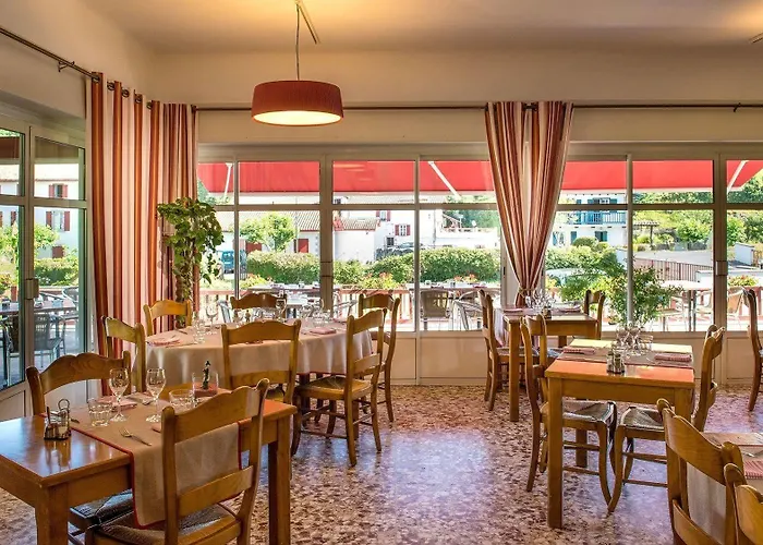 Logis Ur-hegian فندق Aïnhoa