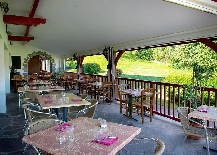 Logis Ur-hegian Ξενοδοχείο