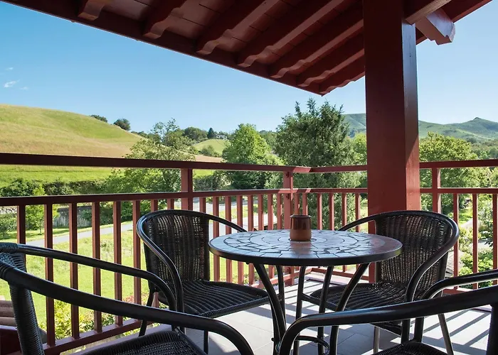 Logis Ur-hegian Ξενοδοχείο 2*